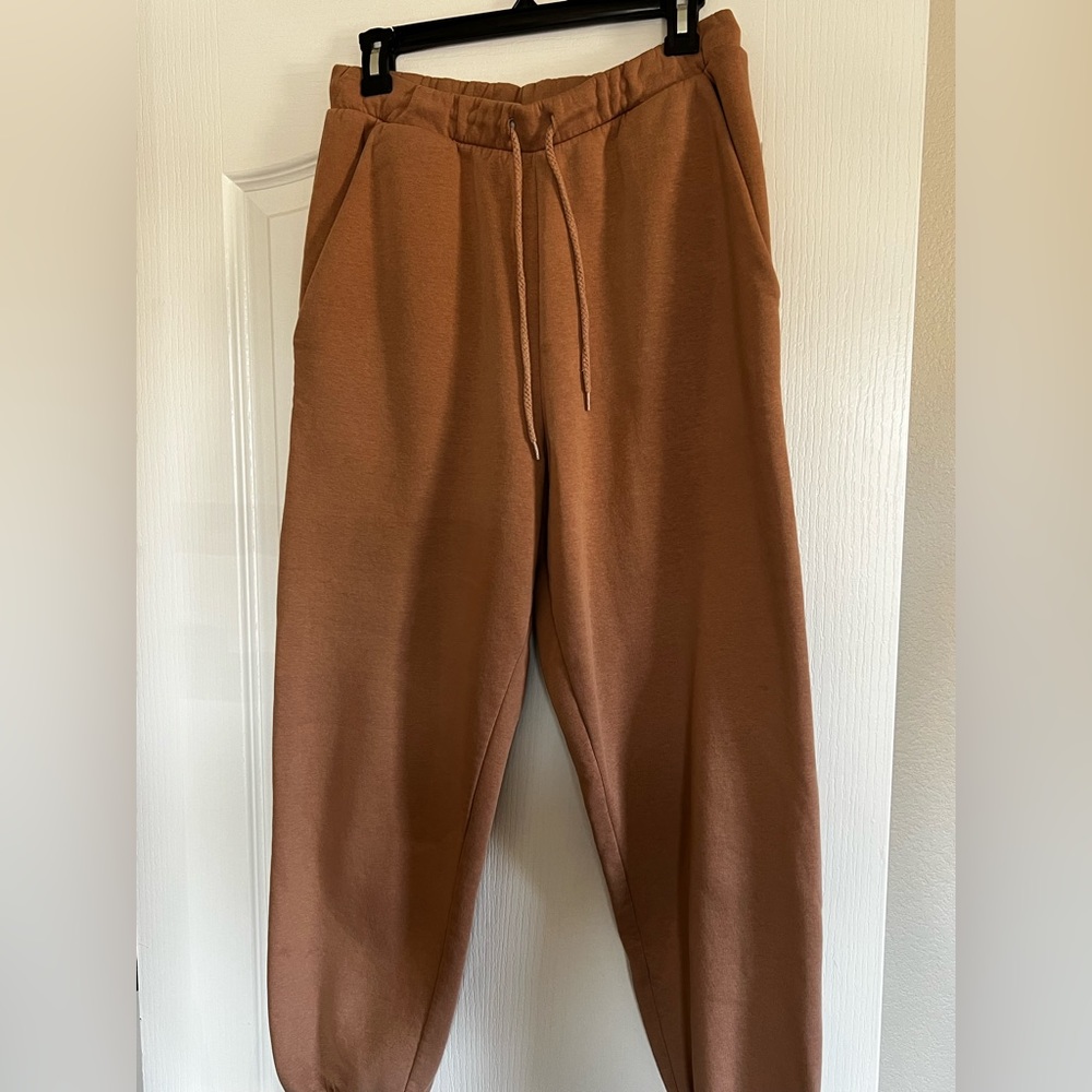 Dark Tan Sweatpants